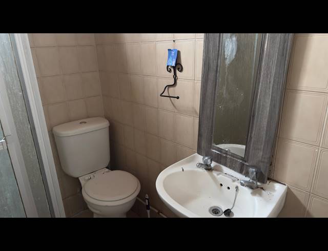 4 BEDROOM FREESTANDING FOR SALE IN WINDERMERE